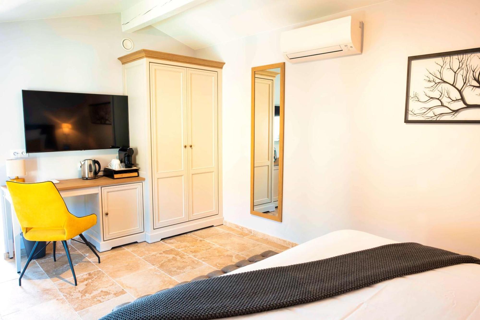 Domaine Ribiera, Hotel 5 Etoiles, Spa & Golf - Forcalquier Niozelles Exterior foto